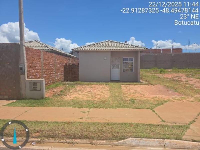 Casa com 2 quartos em Botucatu/SP