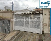 Casa com 1 dorm, 2 banheiros e 137m² em Santo André