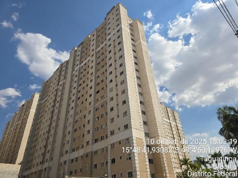 Apartamento com 2 quartos, 2 banheiros e 1 vaga de garagem