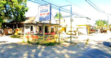 Casa com 1 quarto, banheiro, área de serviço e sala, 45,75m² construída