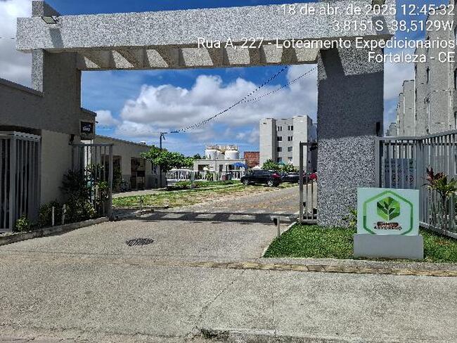Apartamento com 2 quartos em Fortaleza