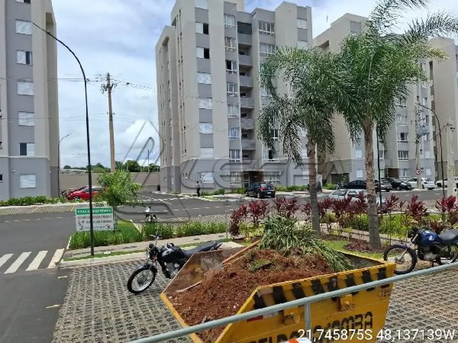 Apartamento com 1 quarto e vaga de garagem em Araraquara