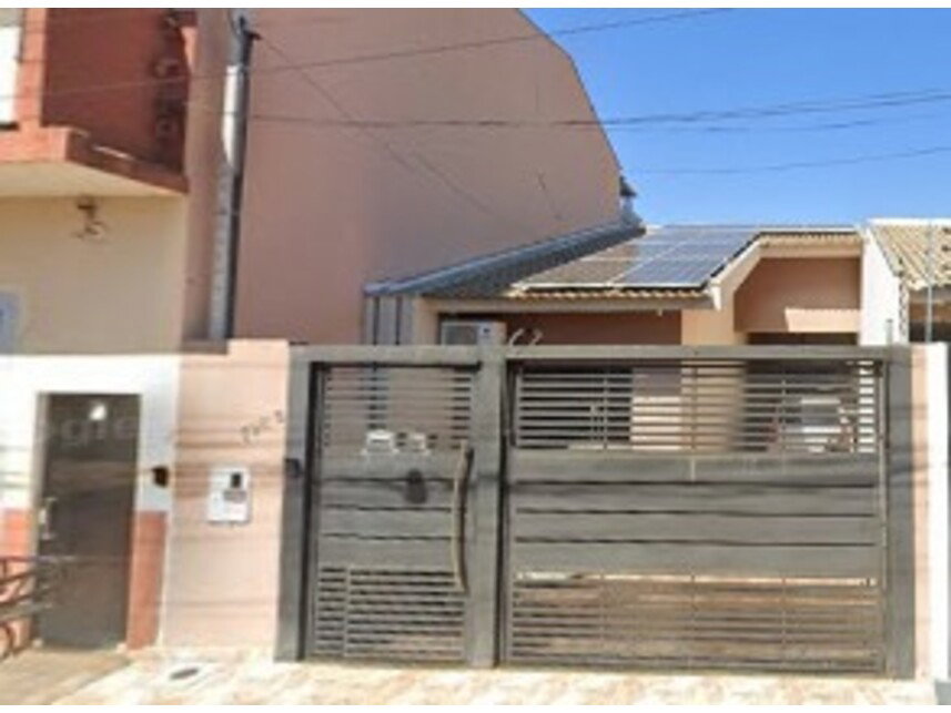 Casa em condomínio com 1 vaga de garagem, 88m², ocupada
