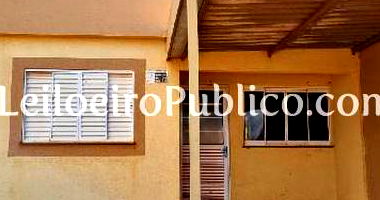 Casa com 2 quartos, 1 banheiro, 1 vaga e 56,55m² construída