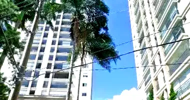 Apartamento com 2 vagas em São Paulo