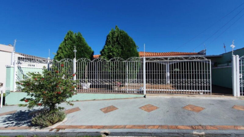 Casa 165m com 3 dormitórios e quintal em Itapira