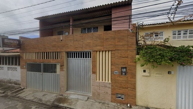 Casa ocupada com 104 m² de área construída em Cruz das Almas