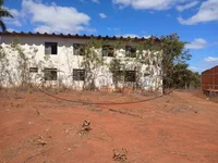 Terreno Rural Edificado com 45.765m² e 6 Galpões