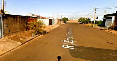 Terreno com Construção em Jardim Botânico - Brodowski/SP