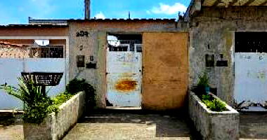Casa com 1 quarto, banheiro, varanda, área construída 40,36m², 1 vaga