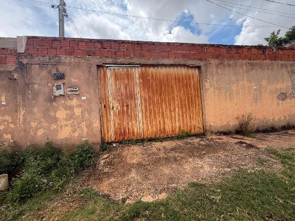 Casa com 2 quartos, 1 banheiro e 62,78m² em Águas Lindas de Goiás