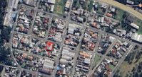 Galpão industrial com 607m² construídos em terreno de 660m²