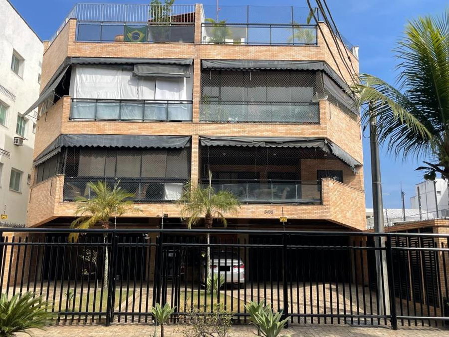 Apartamento Duplex com 104m² na Av. Genaro de Carvalho