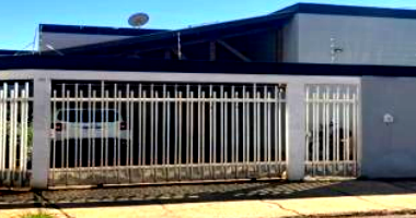 Casa com 207,41 m² em Jardim das Roseiras