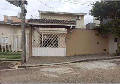 Sobrado Residencial com 180m² em Atibaia