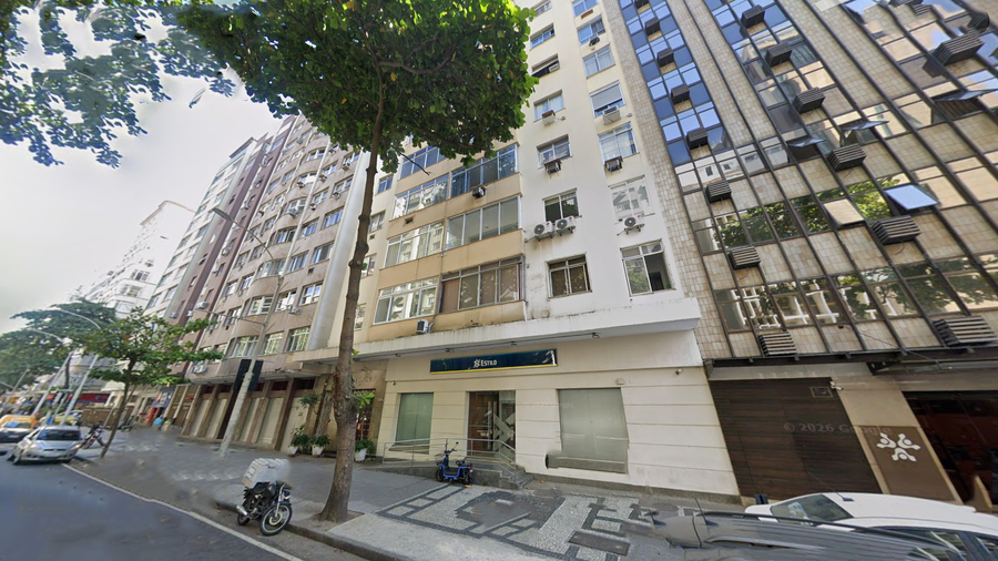 Prédio Comercial em Copacabana, 1292, com Loja Térrea e Subsolo