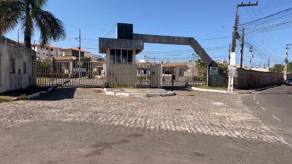Terreno de 214,72m² no Condomínio Bela Vida