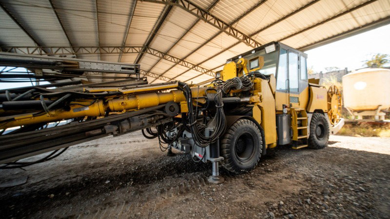 JUMBO DE PERFURAÇÃO ATLAS COPCO ROCKET