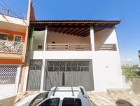 Casa de 2 andares com 250m², desocupada