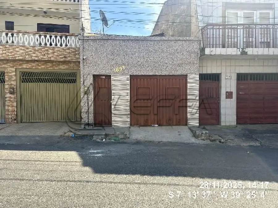 Casa com 1 quarto e 140,1 m² de área privativa
