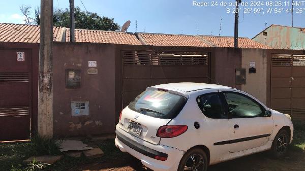 Casa com 2 Quartos e Área de Serviço em Jardim Santa Emília