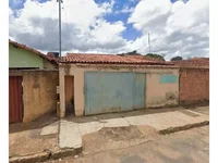 Casa em Leilão com 3 Quartos e 2 Banheiros em Monte Carmelo/MG