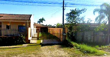 Casa aconchegante com 2 quartos, 1 banheiro e 1 vaga de garagem