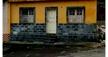Casa Padrão Ocupada com 230m² de Terreno em Juiz de Fora