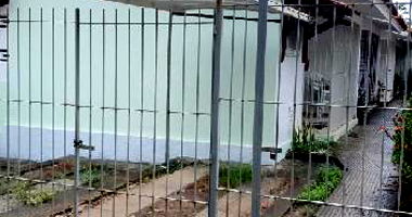 Casa com 1 quarto, banheiro, área serv., terraço e 1 vaga