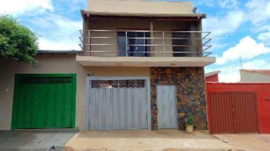 Casa no Jardim Cidade Alta com 3 quartos e 2 banheiros