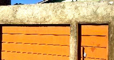 Casa com 3 quartos, 2 banheiros e 69,49m²