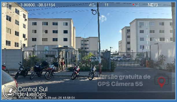 Apartamento com 2 quartos em Fortaleza