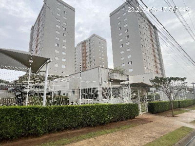 Apartamento com 2 Quartos e Vaga no Portal das Araras