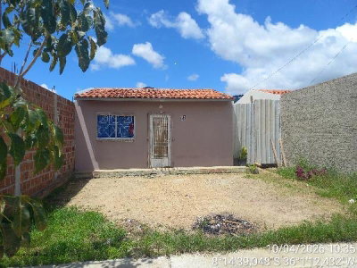 Casa com 2 Quartos e 1 Vaga em Caruaru - PE