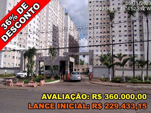 Apartamento 90m² com 2 vagas, desocupado, área privativa ampla