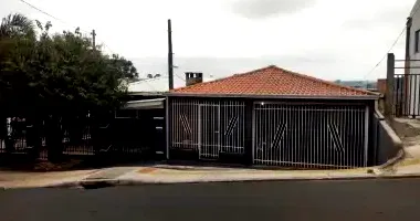 Imóvel Comercial/Residencial com 474,61m² em Ponta Grossa/PR