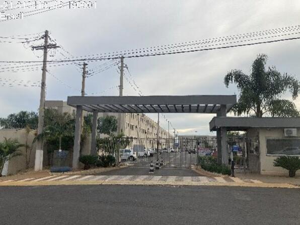 Apartamento com 2 quartos, 1 banheiro e 43m² privativos