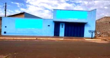 Casa residencial com 3 quartos, 1 banheiro, 110m² construída, ocupada