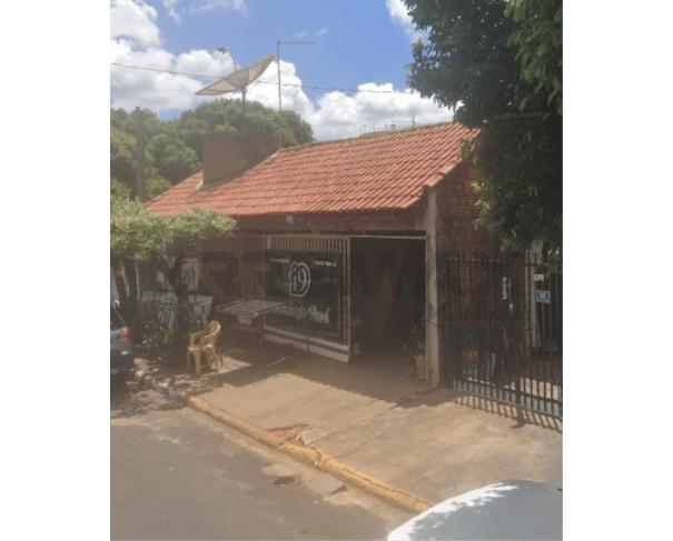 Casa simples com 120m² em Fernandópolis - Excelente oportunidade!