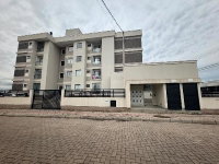 Apartamento com 2 quartos e vaga de garagem em Tijucas/SC