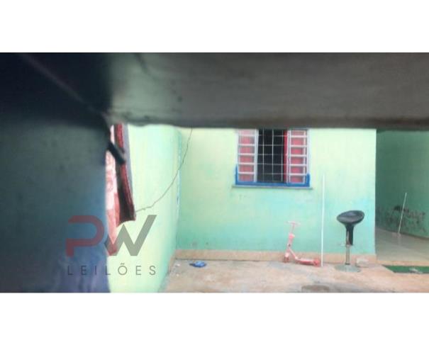 Casa em Santo Antônio do Descoberto/GO com 2 quartos