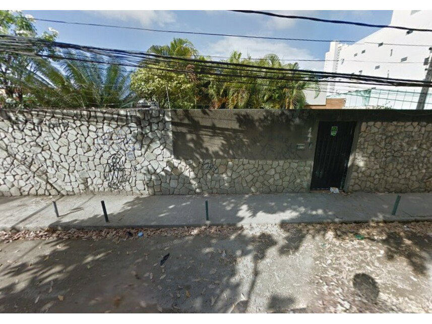 Casa espaçosa com 504m² de terreno e 368m² construída em Piedade