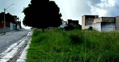 Terreno com 371m² no Parque da Cidade, pronto para construir