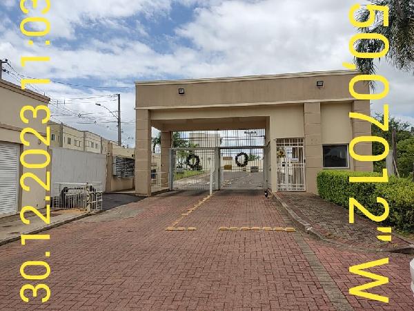 Sobrado 2 quartos, 1 banheiro, 51.85m² construídos, desocupado