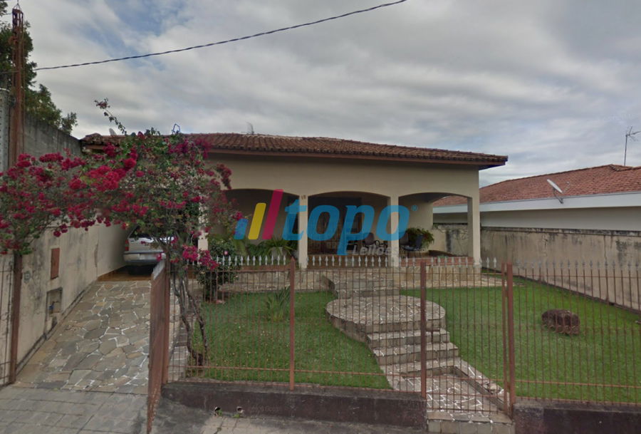 Casa com 581 m² em Jardim das Rosas, Espírito Santo do Pinhal