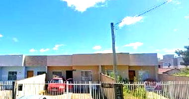 Casa com 2 quartos e 1 banheiro, 59,97 m² construída, desocupada
