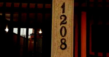 Casa padrão ocupada com 1 vaga e 189m² construída