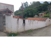Edícula com piscina, 154m², terreno 360m², desocupada