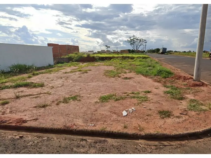 Terreno em Leilão com 150m² no Centro de Piacatu/SP