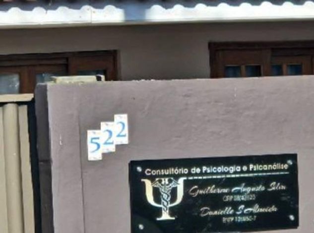 Casa 329m² com 6 suítes e 6 banheiros em São José dos Pinhais